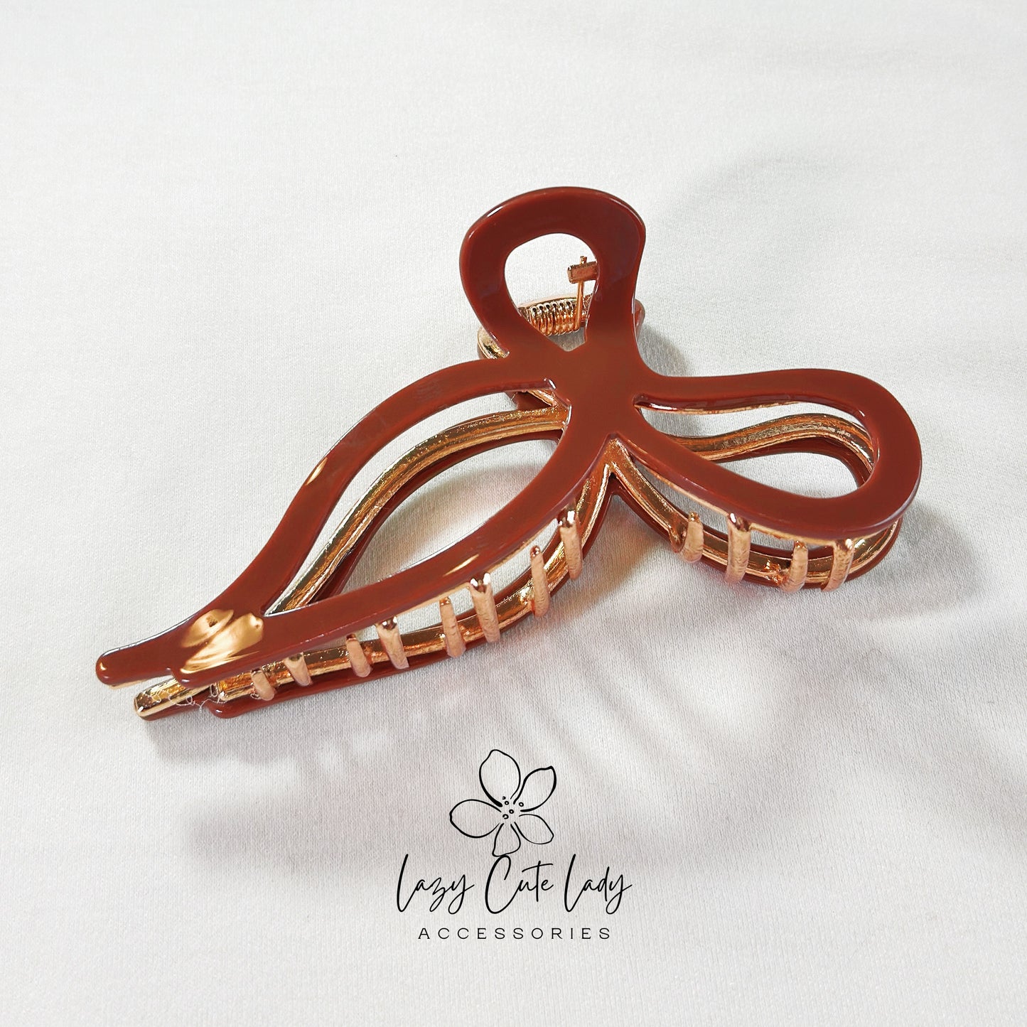 Elegant Bow and Gold Hair Claw (4.5 Inches) - Chic Sophistication for Versatile Styles Hair Accessory