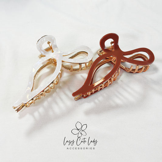 Elegant Bow and Gold Hair Claw (4.5 Inches) - Chic Sophistication for Versatile Styles Hair Accessory