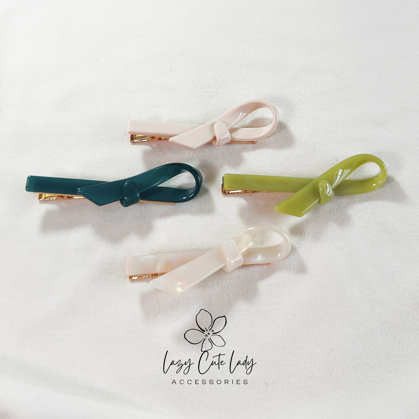 Elegant Ribbon Knot Hair Clip