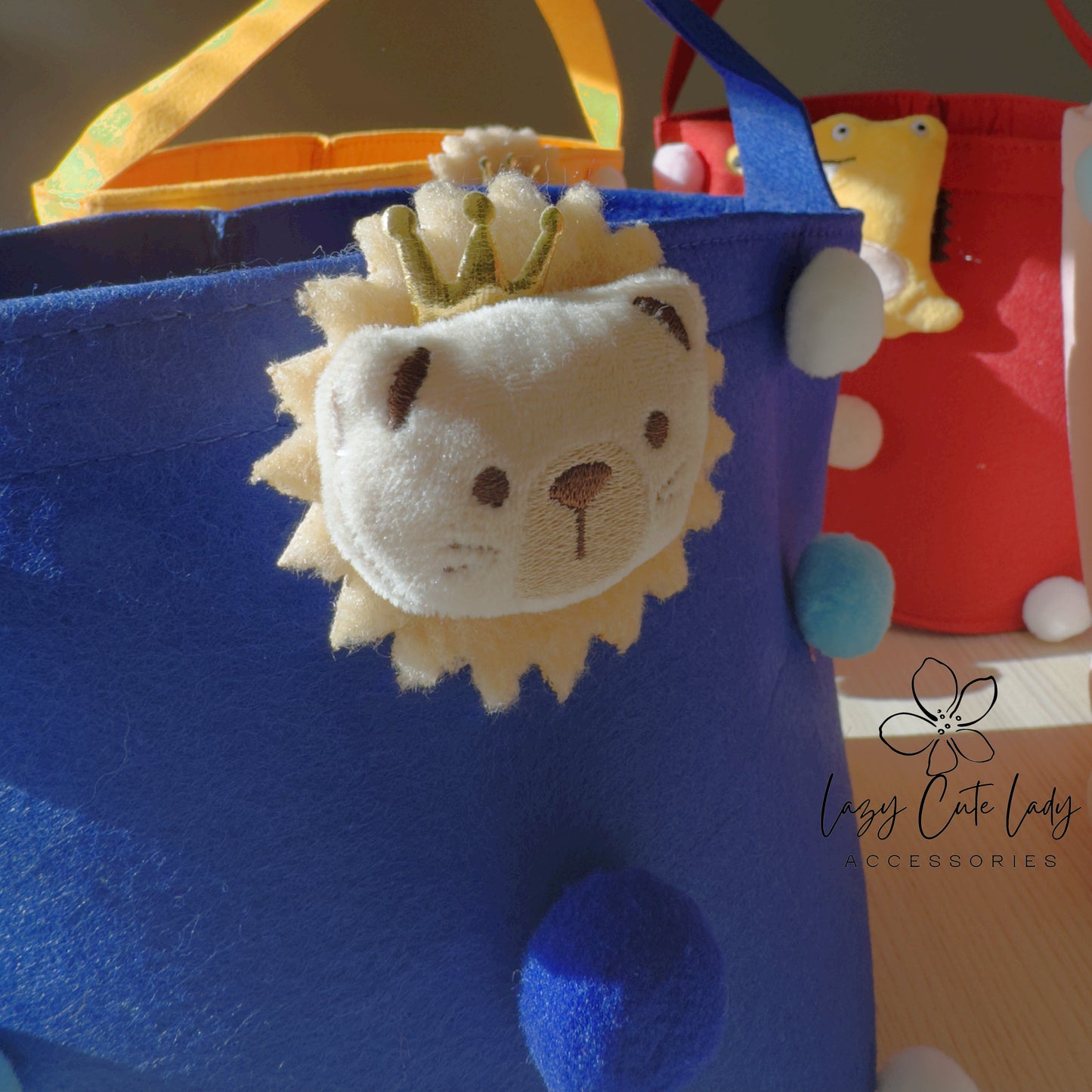 Handmade Felt Bucket Bag with Colorful Charm – Cute, Spacious, and Perfect for All Ages