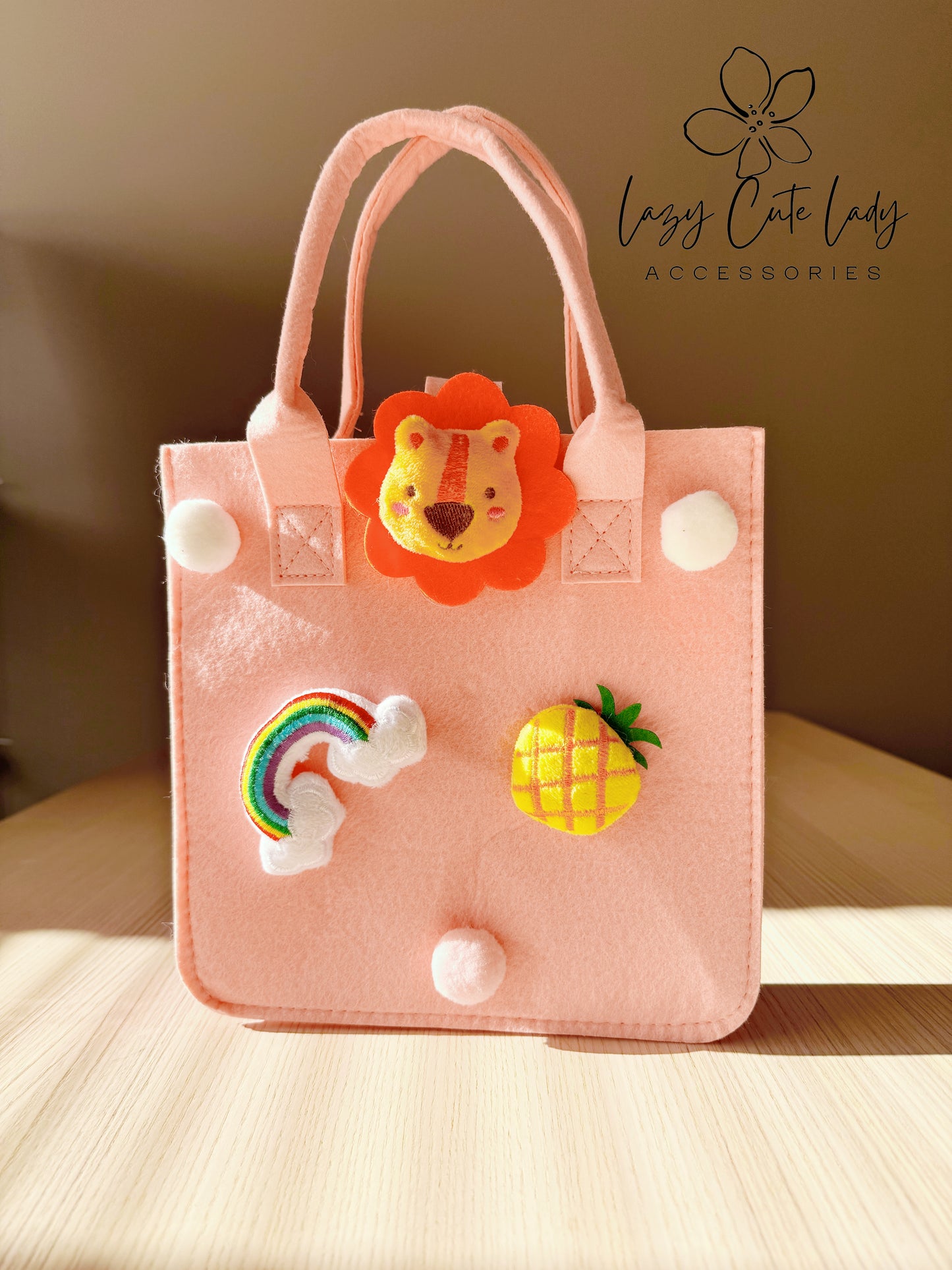 Handmade Felt Lion Tote Bag – Cute, Spacious, and Perfect for All Ages