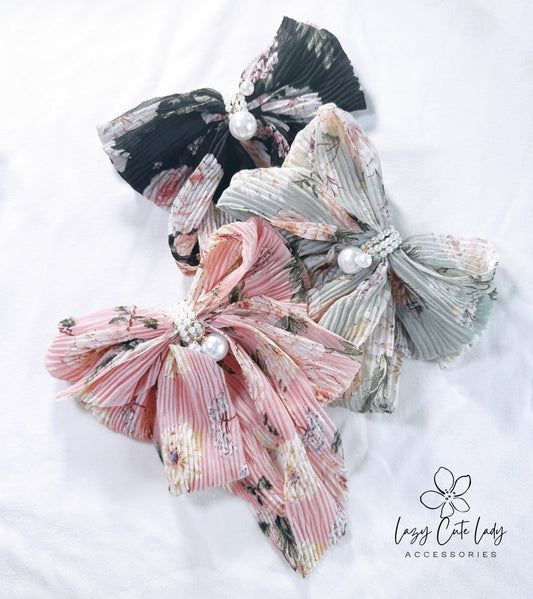Vintage Floral Fabric Bow Hair Clip with Pearl Embellishments – Timeless Elegance-Hair Accessory - Hair clips - Hair Bow- for girl for women - Gift