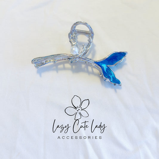 Mermaid Tail Hair Claw Clip – Ocean-Inspired Metal Claw with Pearl Accent for Elegant Everyday Hairstyles
