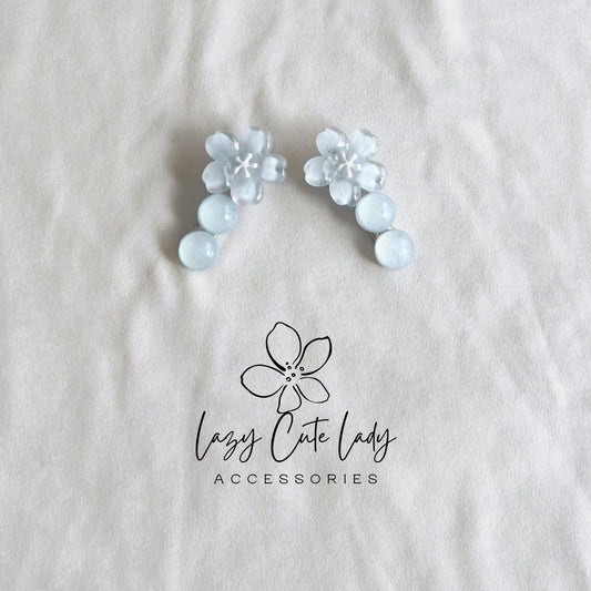 Frosted Bloom Hair Clips – Delicate Ice Blue Petals with Sparkle Beads