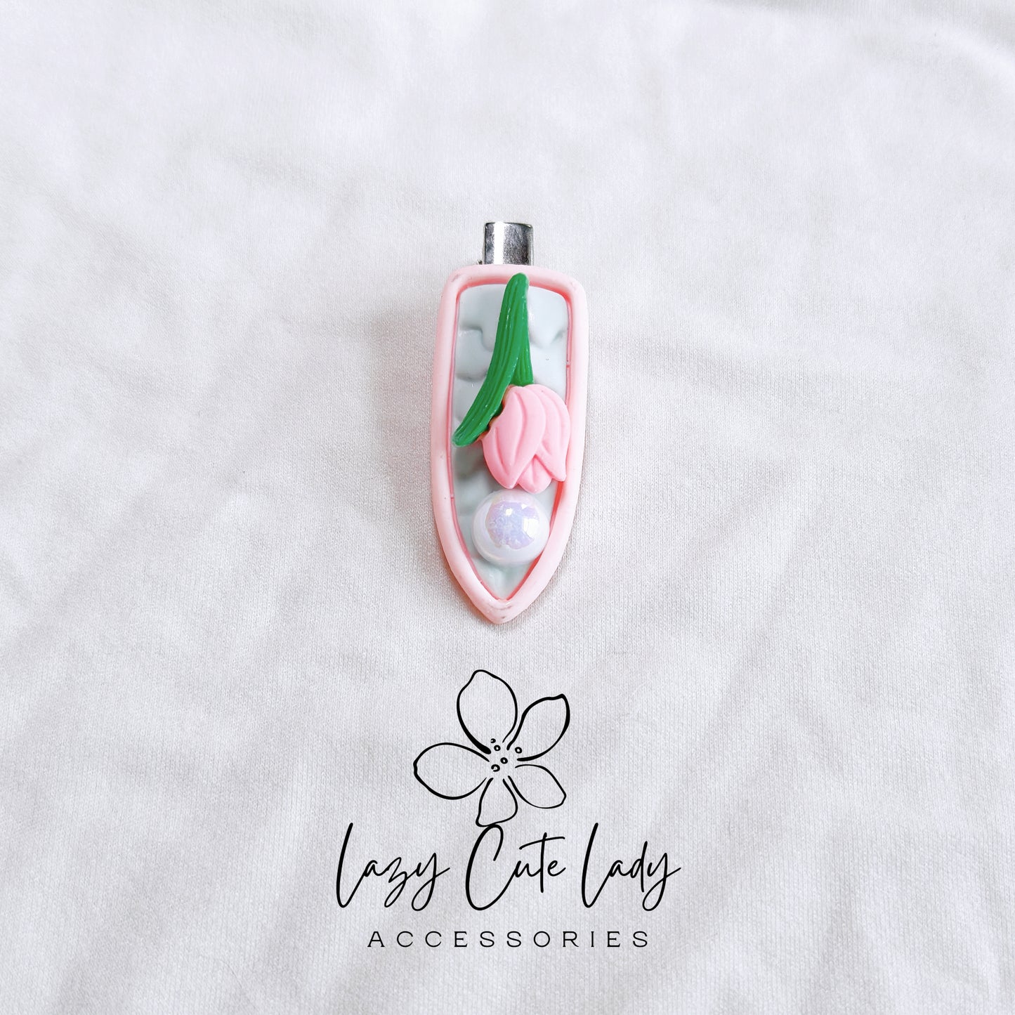 Elegant Tulip and Pearl Hair Clip - Versatile and Charming Hair Accessory