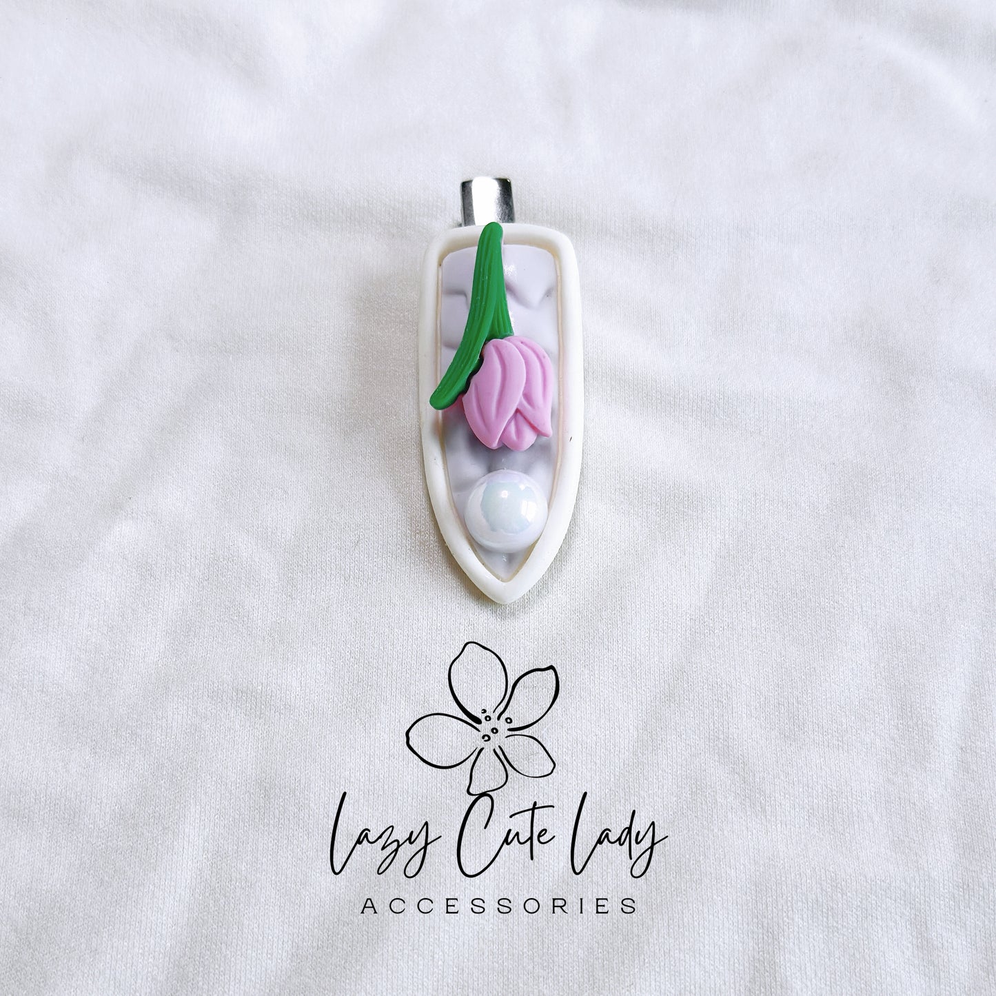 Elegant Tulip and Pearl Hair Clip - Versatile and Charming Hair Accessory