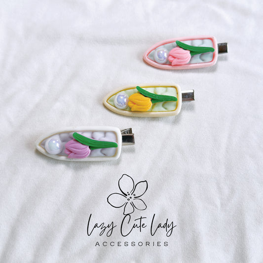 Elegant Tulip and Pearl Hair Clip - Versatile and Charming Hair Accessory