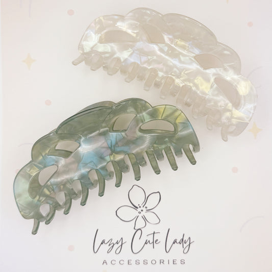 Tropical Leaf Acetate Hair Claw – Eco-Friendly Jungle Style