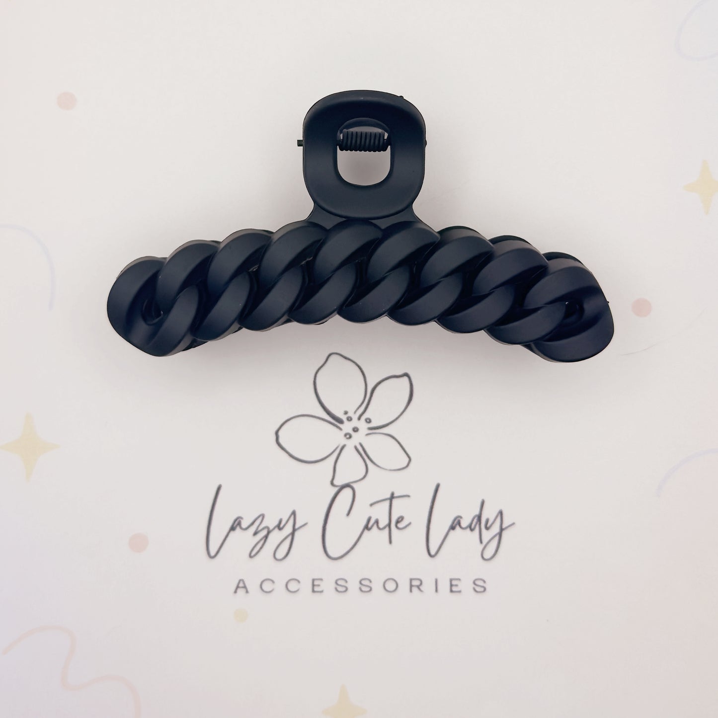 Matte Chain Link Hair Claw – Neutral Tone