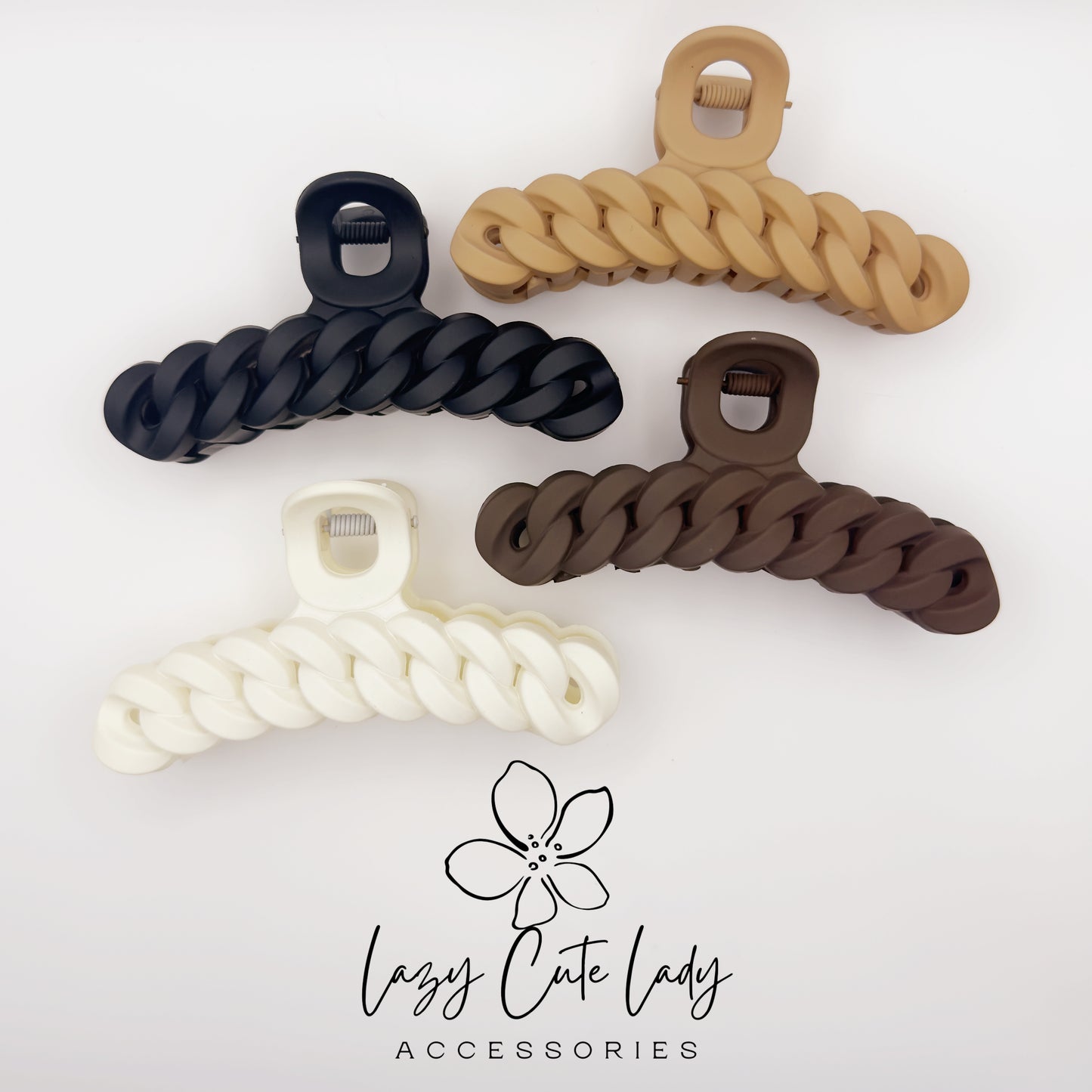 Matte Chain Link Hair Claw – Neutral Tone