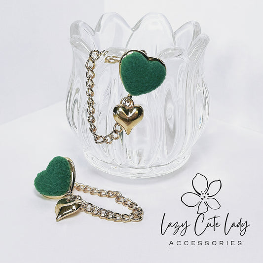 Green Fuzzy Heart & Metal Chain Earrings - Artistic and Eye-Catching Design