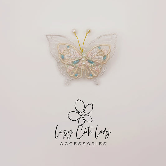Embroidered Butterfly Hair Clips – Lace and Pearl Wedding Barrettes for Girls and Women