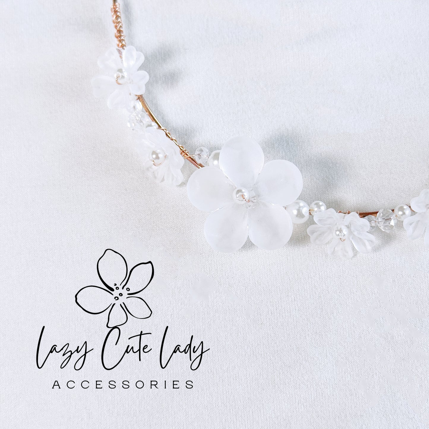 Elegant White Flower Headband - Perfect for Weddings, Parties & Everyday Wear