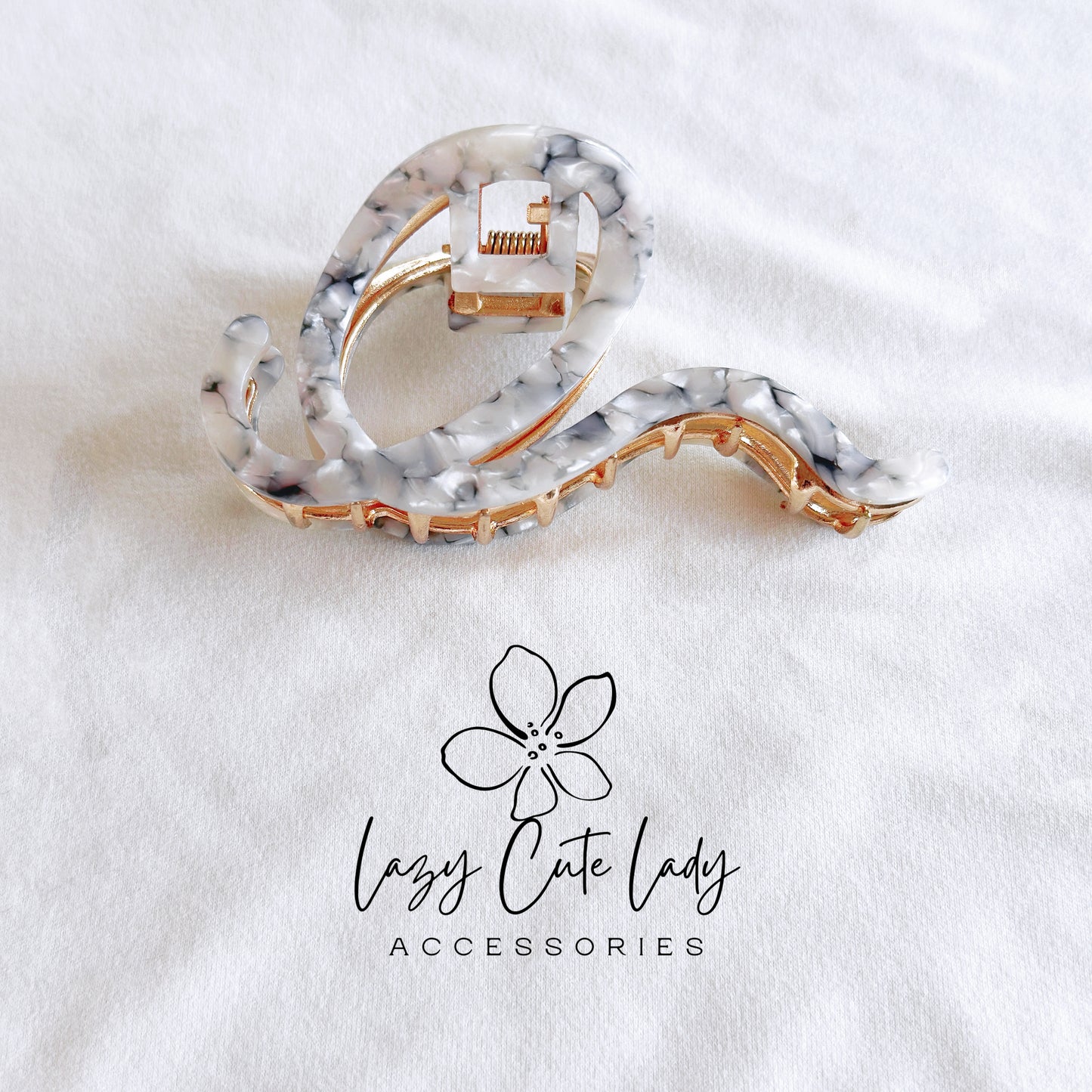 Ribbon-Inspired Acetate & Metal Hair Claw - Eco-Friendly Elegance - Eco-Friendly & Versatile