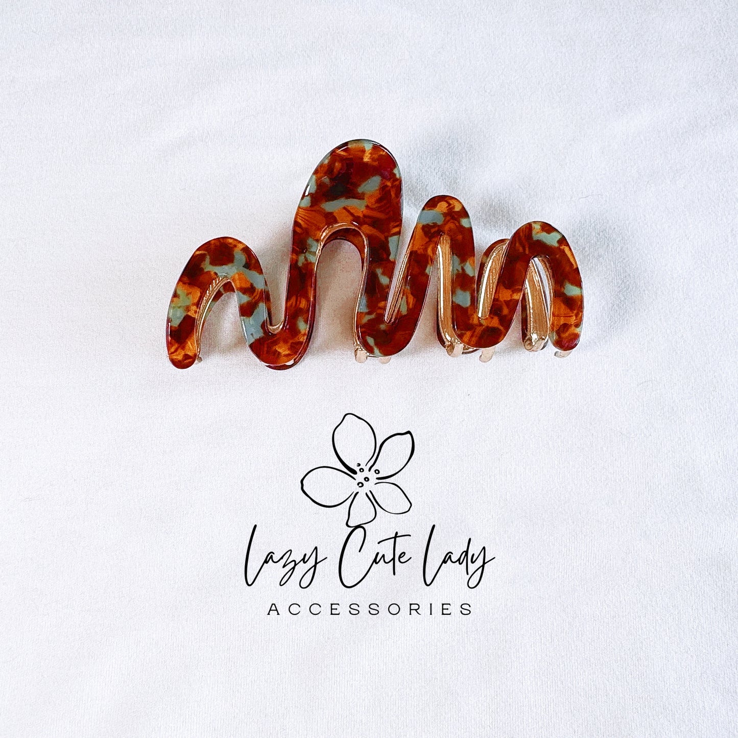 Ribbon-Inspired Acetate & Metal Hair Claw - Eco-Friendly Elegance