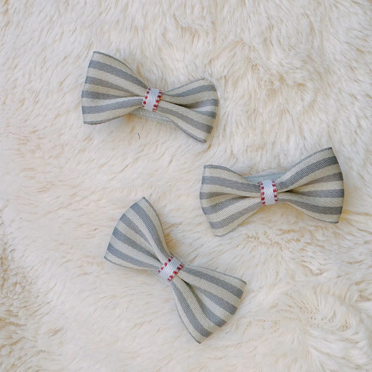 Baby Chic: Cute Bow Hair Accessory