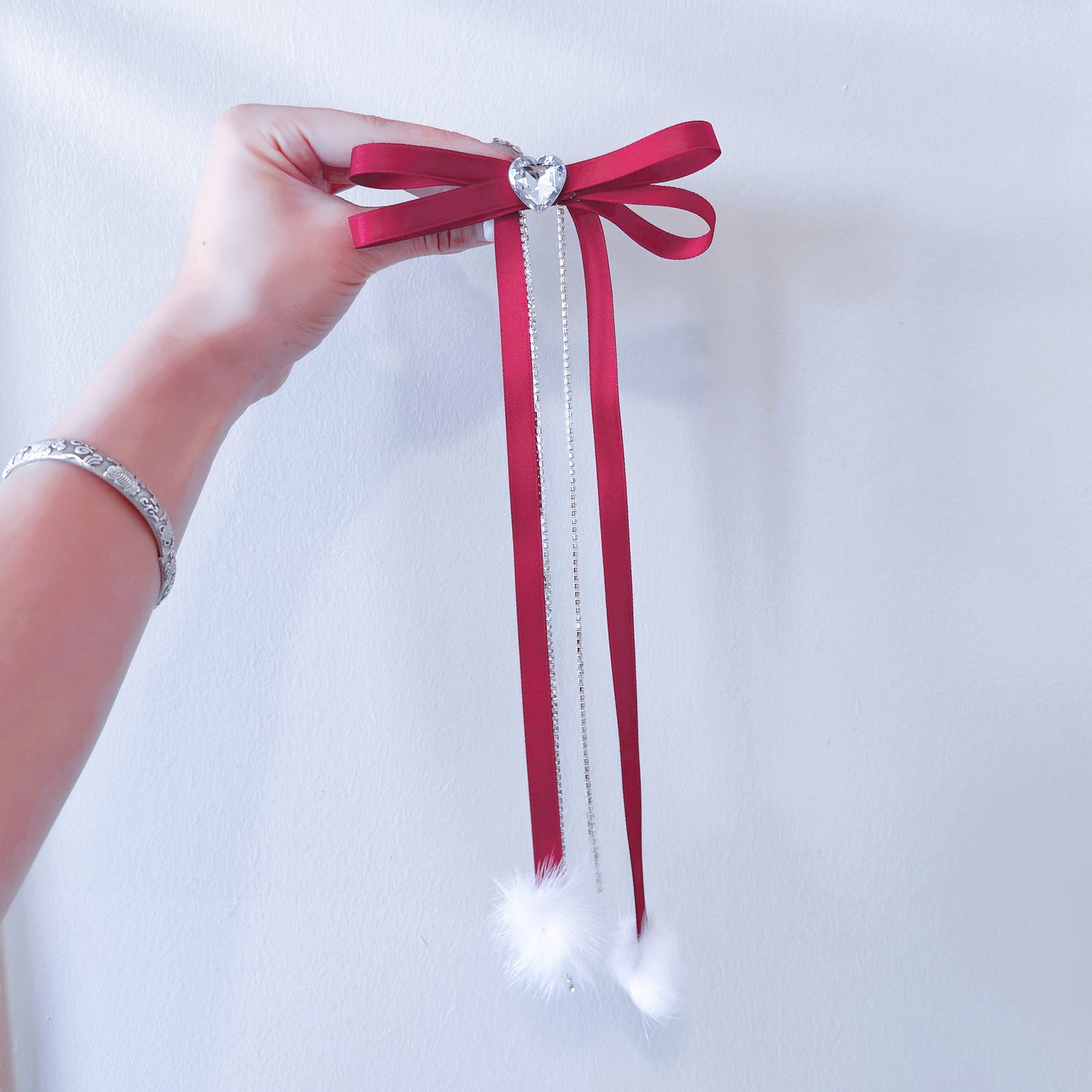 Elegant Ribbon and Rhinestone Bow Hair Accessory – Adorable and Graceful