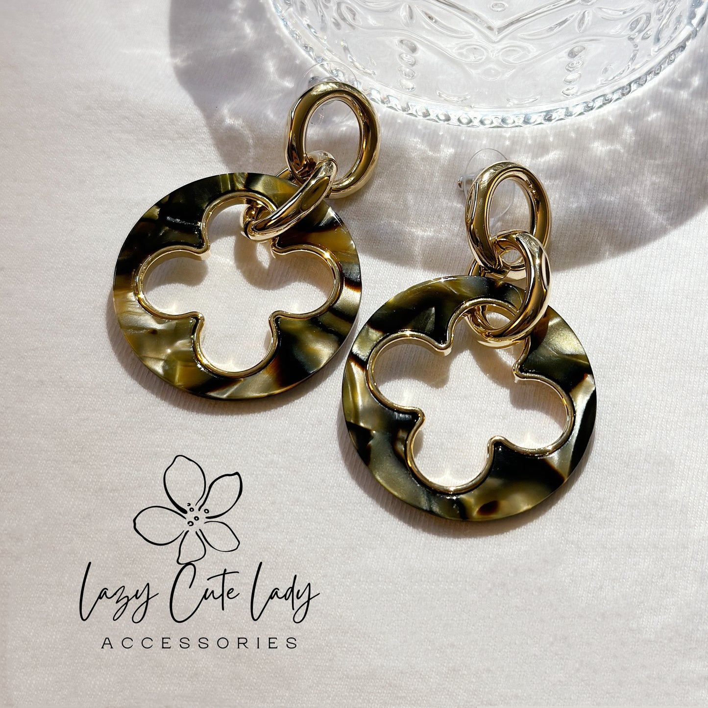Chic Vine: Acetate and Metal Clover Cutout Earrings