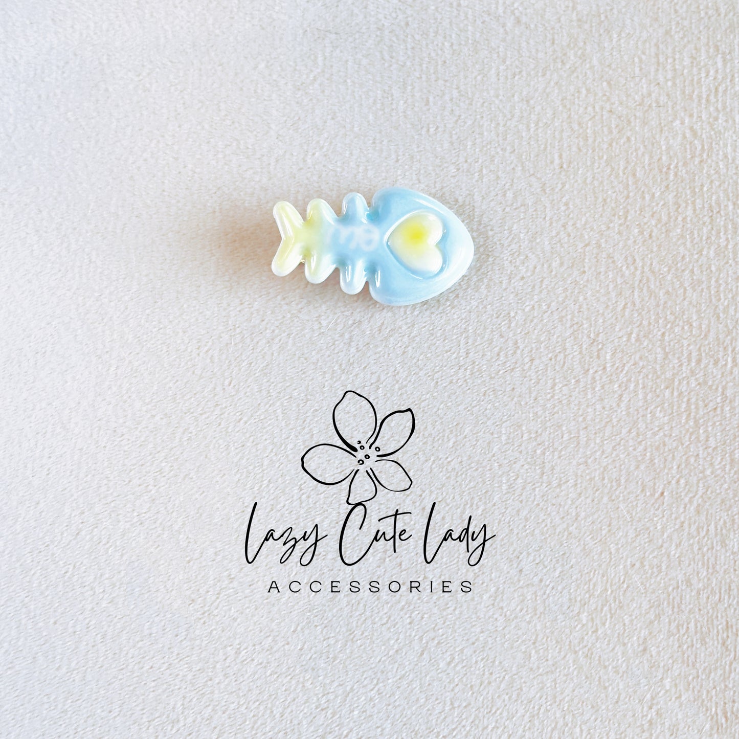 Glossy Pastel Fish Bone Hair Clips – Cute Kawaii Style Barrettes with Heart Details