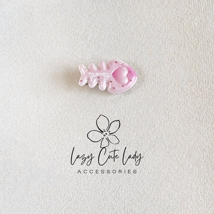 Glossy Pastel Fish Bone Hair Clips – Cute Kawaii Style Barrettes with Heart Details