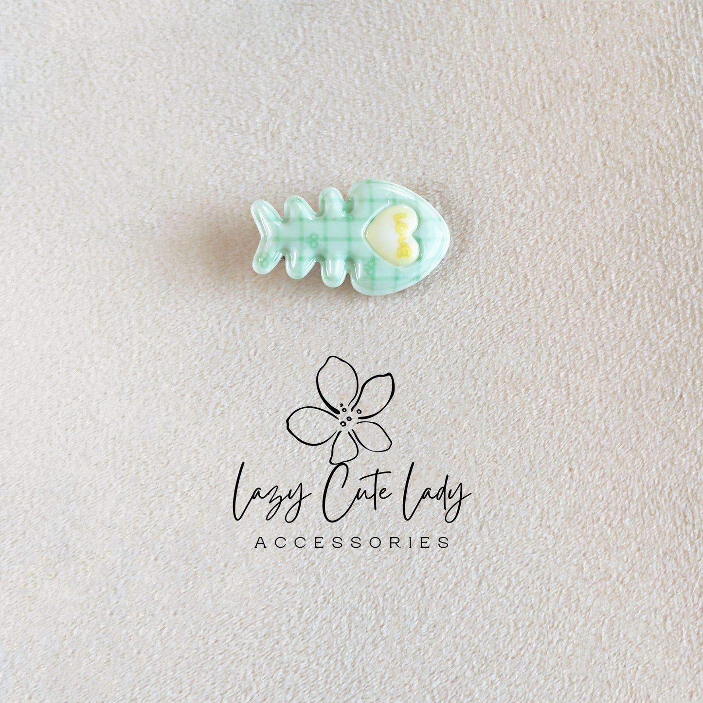 Glossy Pastel Fish Bone Hair Clips – Cute Kawaii Style Barrettes with Heart Details