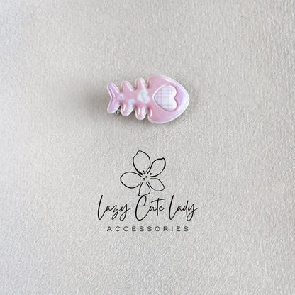 Glossy Pastel Fish Bone Hair Clips – Cute Kawaii Style Barrettes with Heart Details