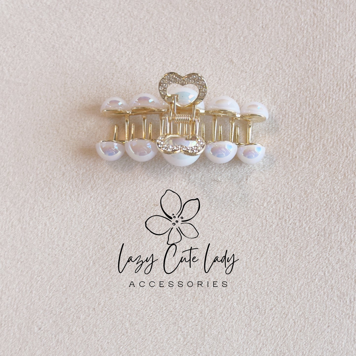 Elegant Pearl Claw Clip – Iridescent Bead Hair Clip with Heart Detail