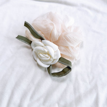 Elegant Floral Ribbon Scrunchies - Versatile and Beautiful Hair Accessories