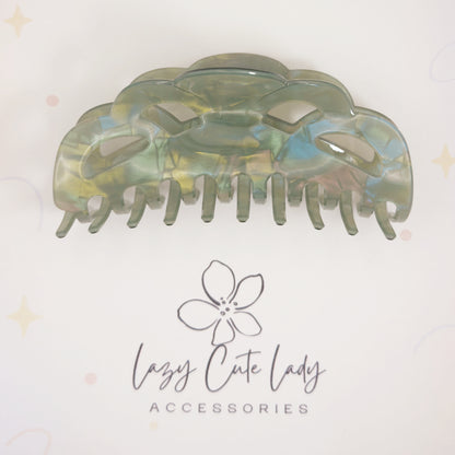 Tropical Leaf Acetate Hair Claw – Eco-Friendly Jungle Style