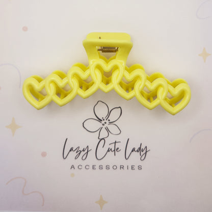 Sweetheart Chain Hair Claw – Hollow Heart Design