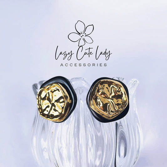 Elegant Black & Gold Irregular Disk Metal Earrings - Wrinkled Texture Design