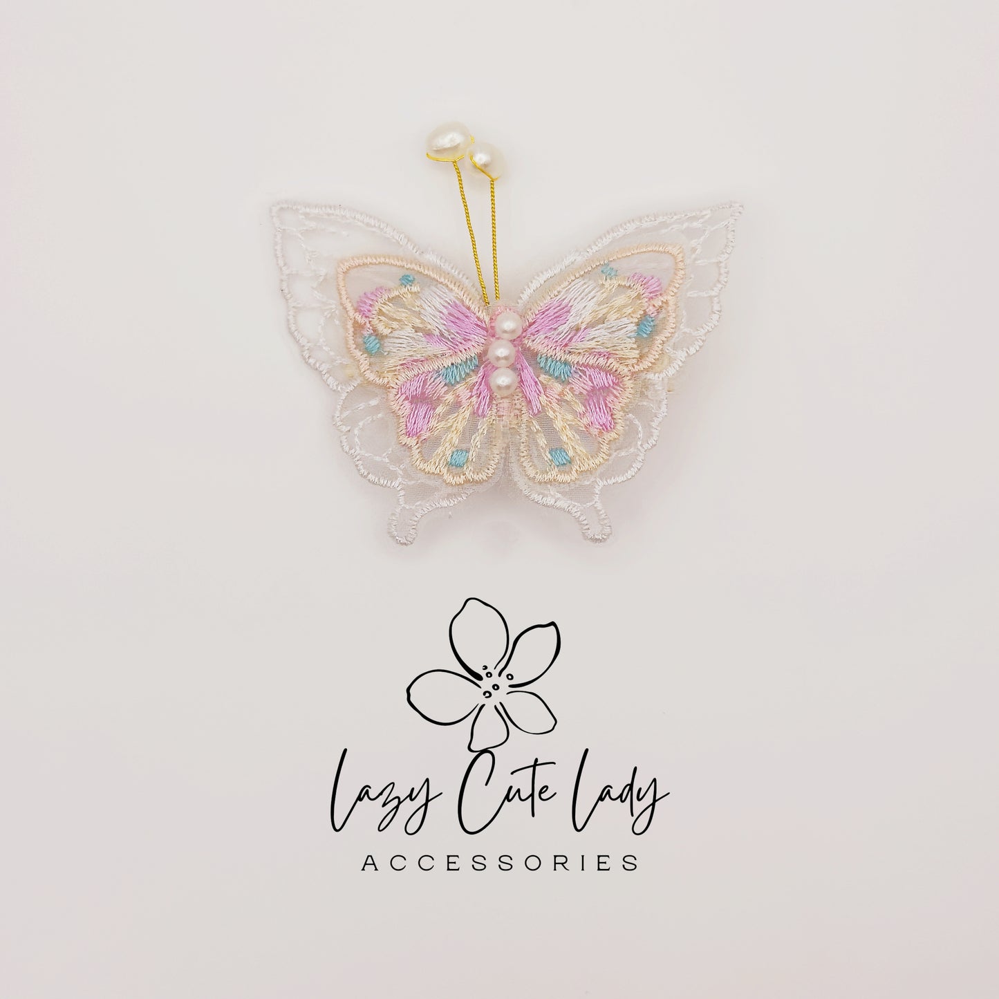 Embroidered Butterfly Hair Clips – Lace and Pearl Wedding Barrettes for Girls and Women