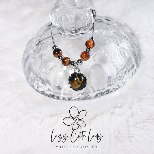 Stylish Tiger Eye and Silver Bead Necklace