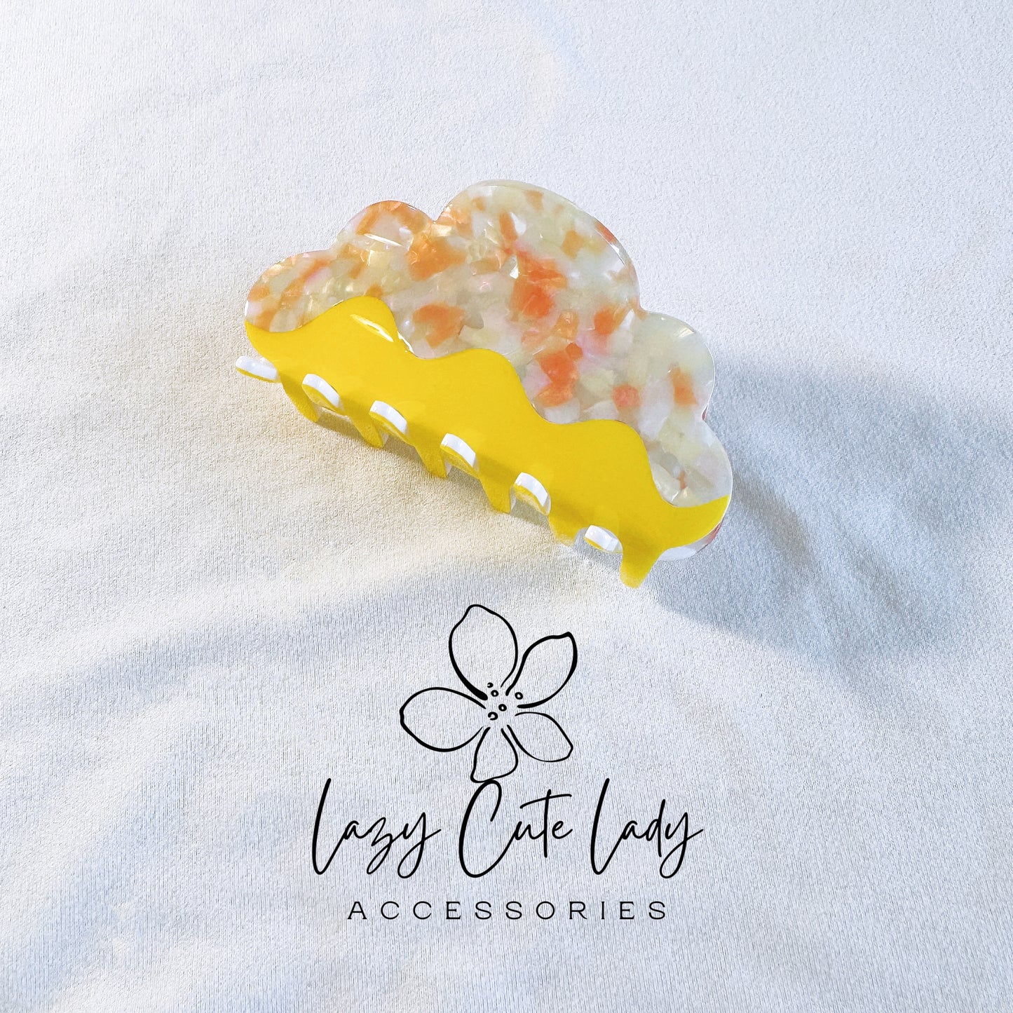 Vibrant Eco-Friendly Cloud-Shaped Hair Claw - Pink and Yellow Options