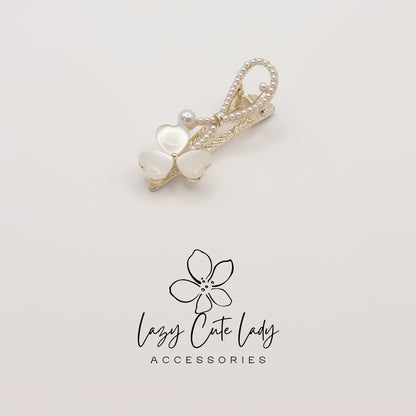 Pearl Clover Hair Claw Clip – Elegant Metal Heart &Pearl Hair Accessories for Women, Wedding &amp; Party Barrettes